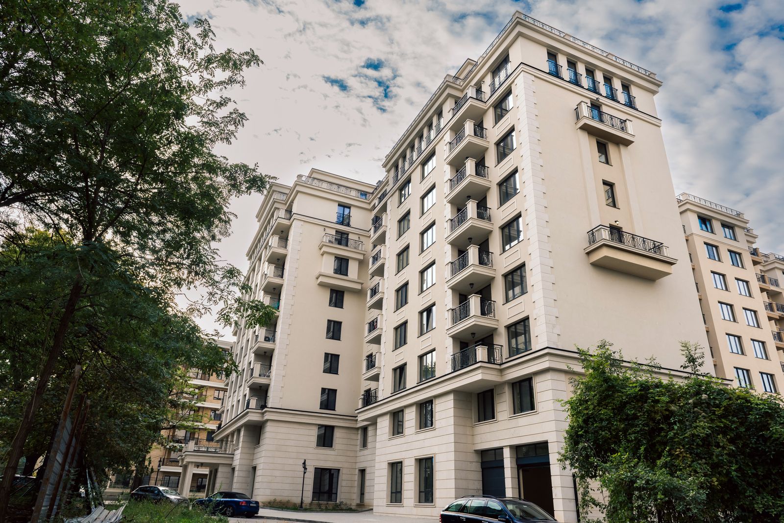 23 години Превръщаме мечтата Ви за собствен дом в реалност