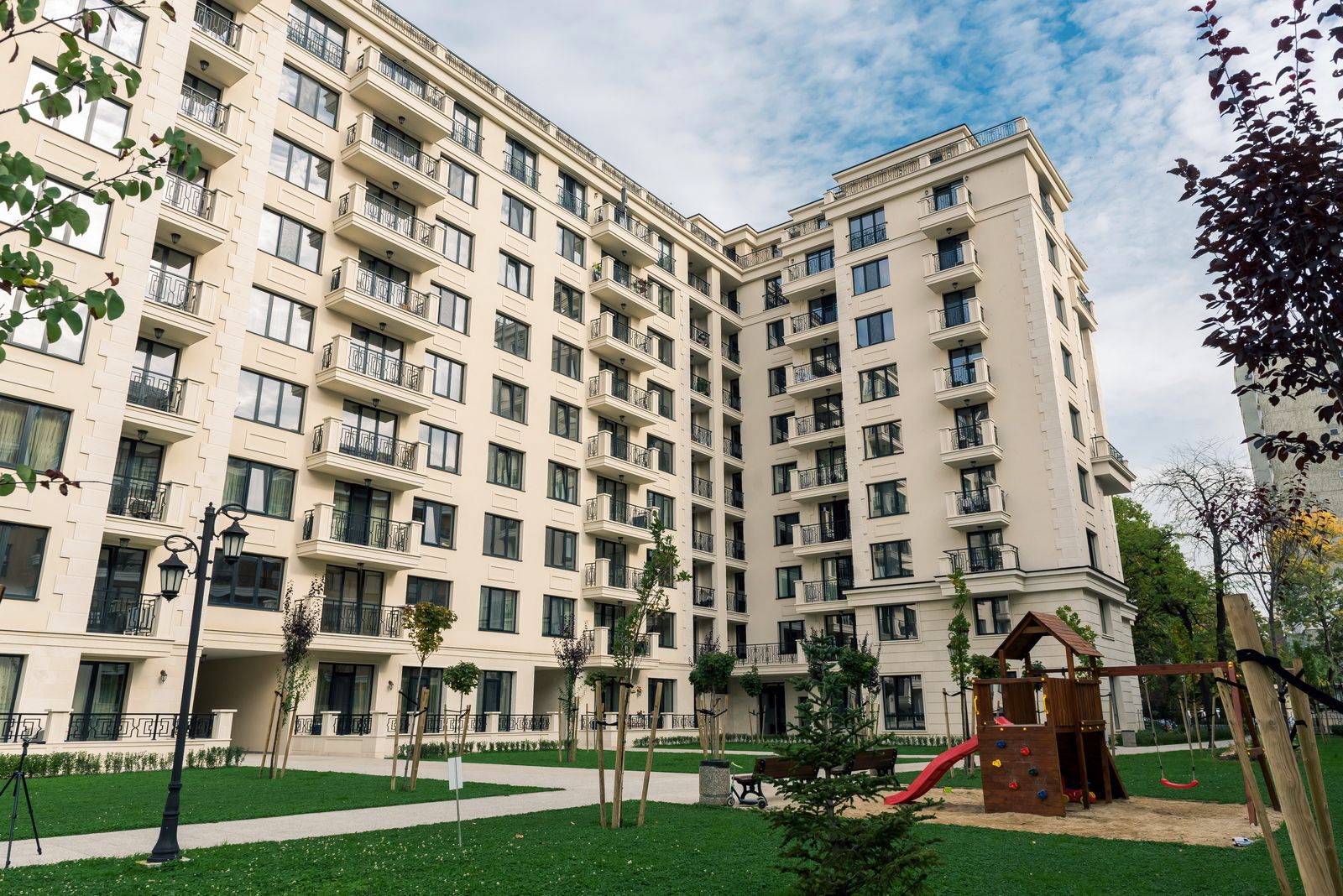 25 години Даваме на клиентите си сигурност